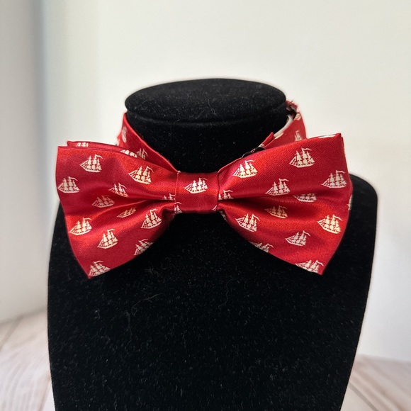 Lot of 3 men’s bow ties in assorted tying styles: Stafford, Old Spice & Vintage - Picture 1 of 3